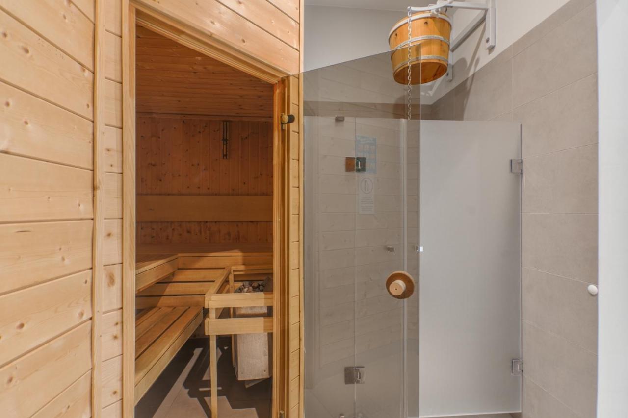 Citystay Waterlane Island Apartment غدانسك المظهر الخارجي الصورة