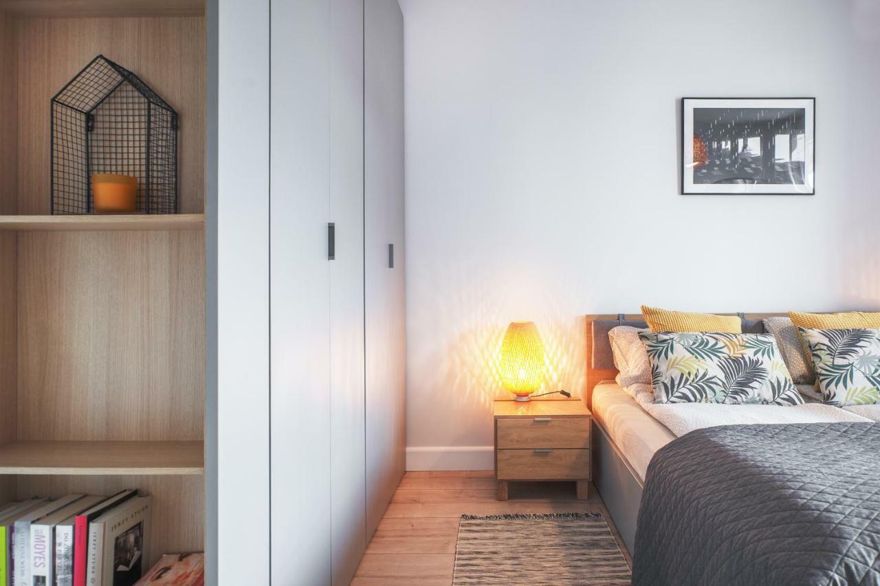 Citystay Waterlane Island Apartment غدانسك المظهر الخارجي الصورة