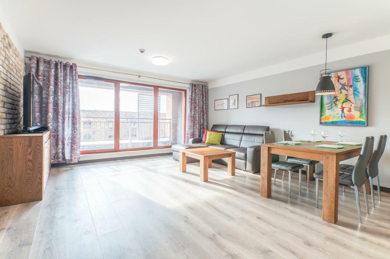 Citystay Waterlane Island Apartment غدانسك المظهر الخارجي الصورة